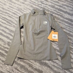 NWT THE NORTH FACE X SKIMS
REFINA LONG SLEEVE TOP in Gunmetal